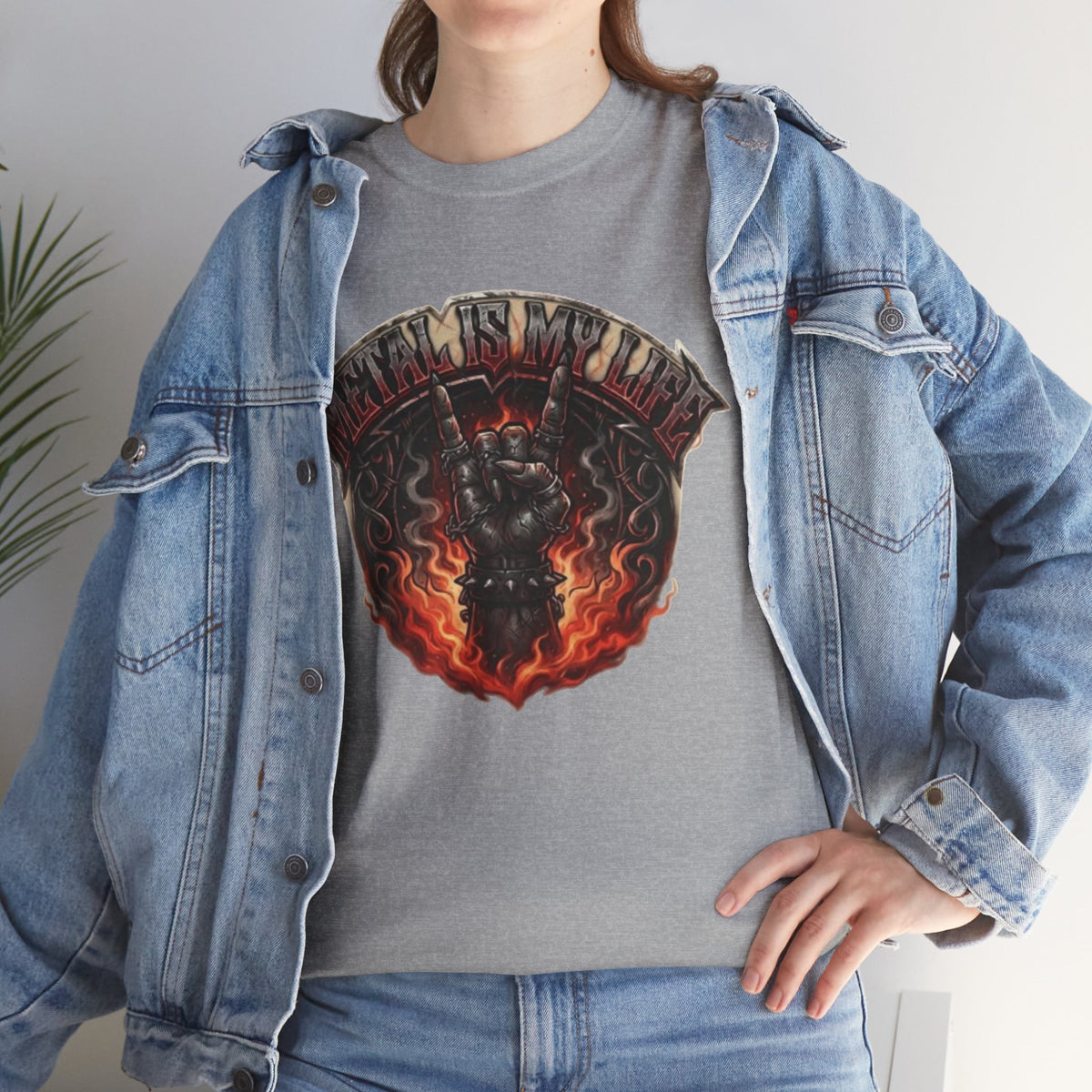 Metal is my life  T-Shirt