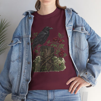 T-shirt Corbeau sur souche de rose — T-shirt graphique nature gothique